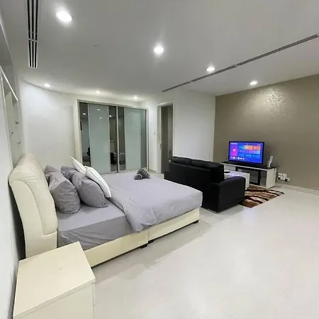 Binjai 8 Premium Soho, Klcc, Nearby Lrt By Ec Apartment Kuala Lumpur Exterior photo