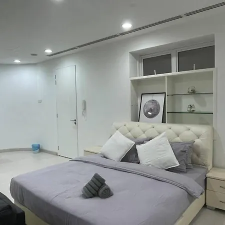 Binjai 8 Premium Soho, Klcc, Nearby Lrt By Ec Apartment Kuala Lumpur Exterior photo