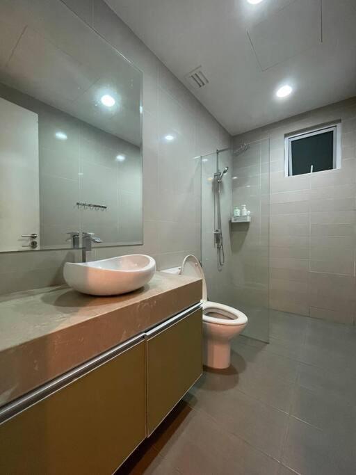 Binjai 8 Premium Soho, Klcc, Nearby Lrt By Ec